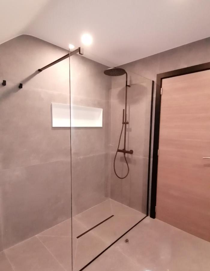 Le Clos Du Montys Louveigne ภายนอก รูปภาพ