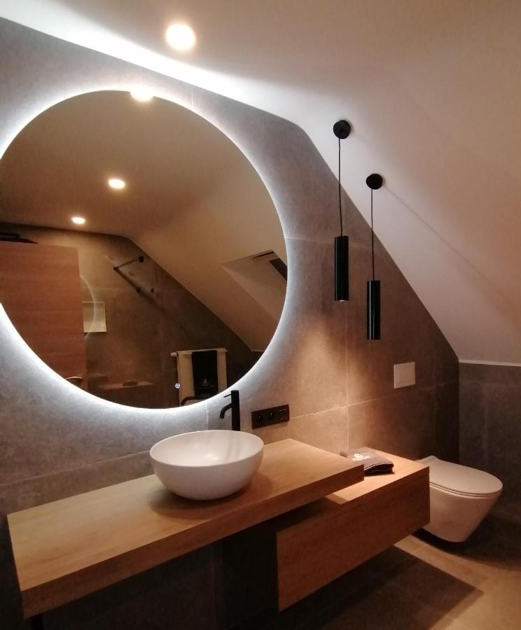 Le Clos Du Montys Louveigne ภายนอก รูปภาพ