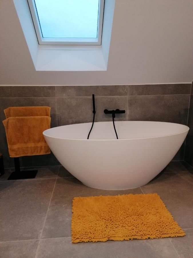 Le Clos Du Montys Louveigne ภายนอก รูปภาพ